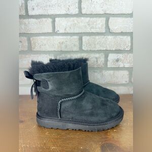 UGG Black Mini Bailey Bow II boots Girls size 12c - 0366